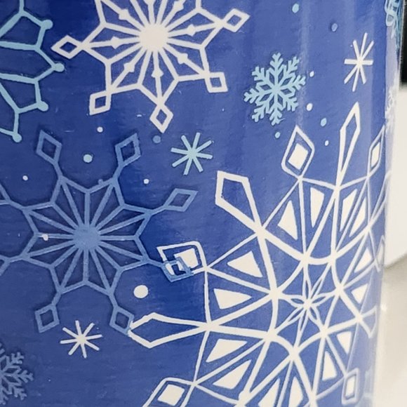 Royal Northfork Blue and White Snowflake Christmas Mug in Box 12 Ounce - Picture 6 of 6